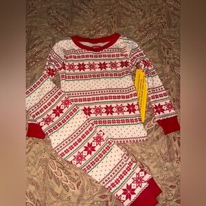 Holiday Time Red and White Kids Pajama Set.  NWT.  2t